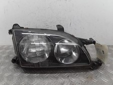 Feu avant (phare) Toyota AVENSIS