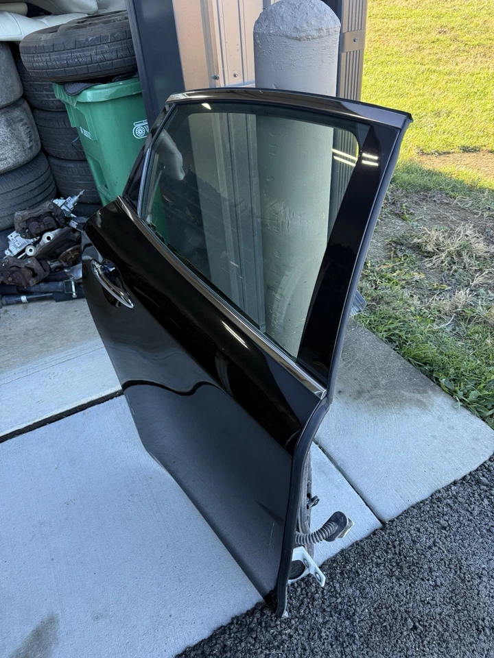 11-19 INFINITI M37 Q70 REAR RIGHT SIDE DOOR ASSEMBLY - BLACK - Image 3 of 4