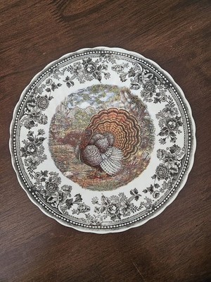 Queen's Majestic Beauty Turkey Salad Plates Thanksgiving 8'' - England 2015-20