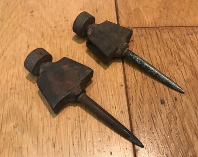 PAAR PUNKTSPANNER AUS GUSSEISEN UND STAHL (B6)