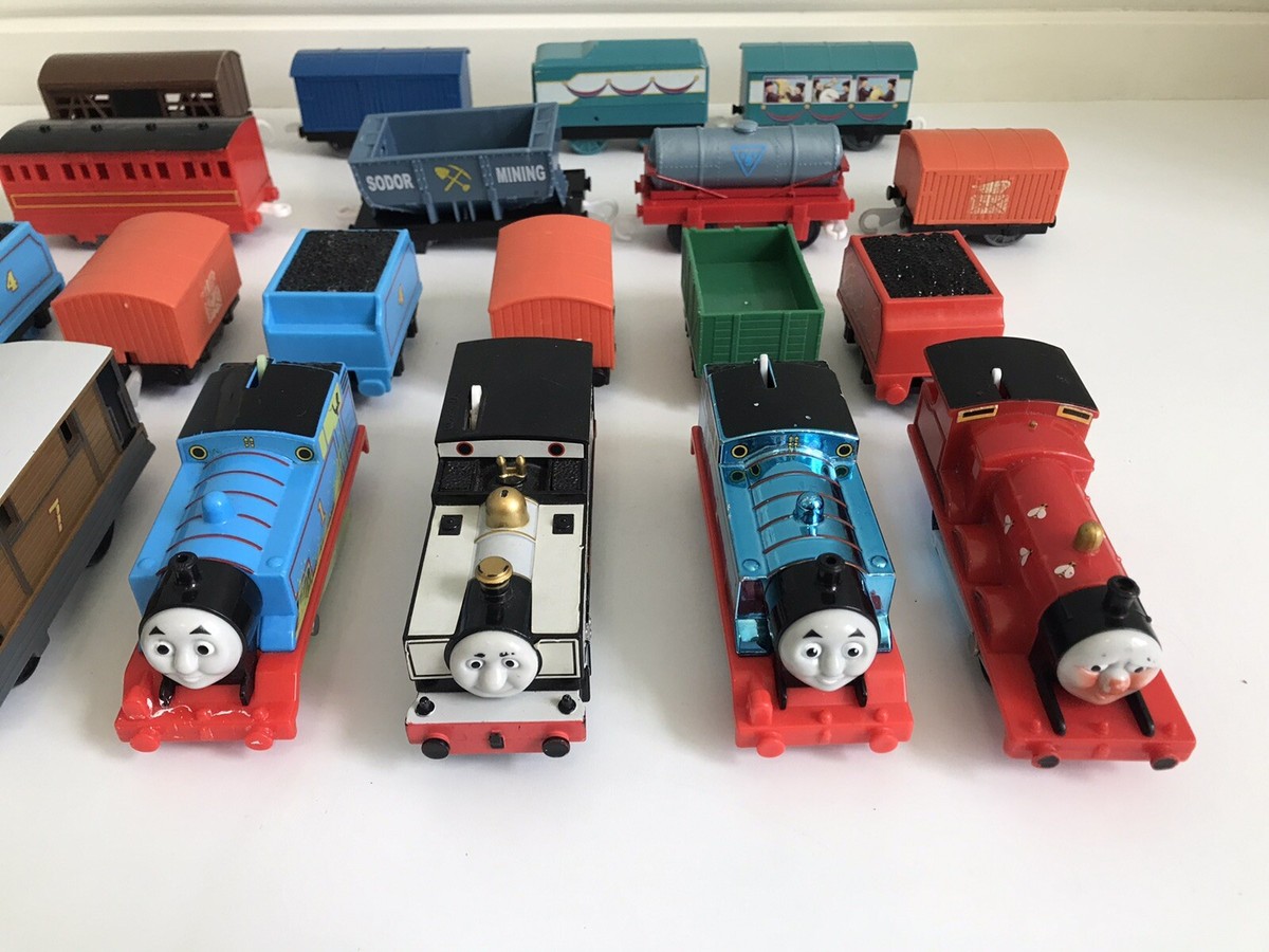 Thomas the Train Trackmaster Engines & Cars Metallic