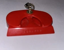 CASE'S COFFEE BREAKS NEW YORK Ice Scraper Coin Holder Keychain COLSON USA