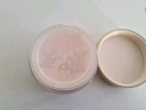 Too Faced Peach Perfect Mattifying Loose Powder Translucent Peach Whisper 35g - Picture 3 of 6