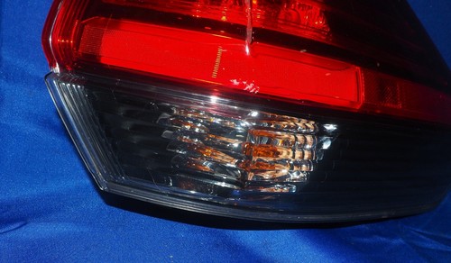 2017-2020 Nissan Rogue Rear Passenger Right Quarter Mounted Tail Light Lamp OEM - Picture 4 of 14