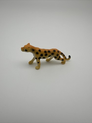 Leopard Cheetah Figure Toy Animal 1998 Plastic Wildlife - 3In ….93
