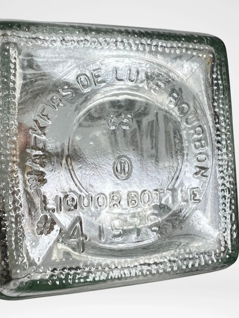 Vtg Walkers Deluxe Bourbon License Plate Decanter Glass Whiskey Bar