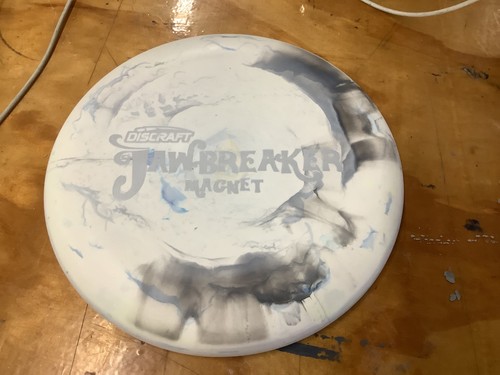 Discraft Jawbreaker Magnet 0 171 gram golf disc marbled