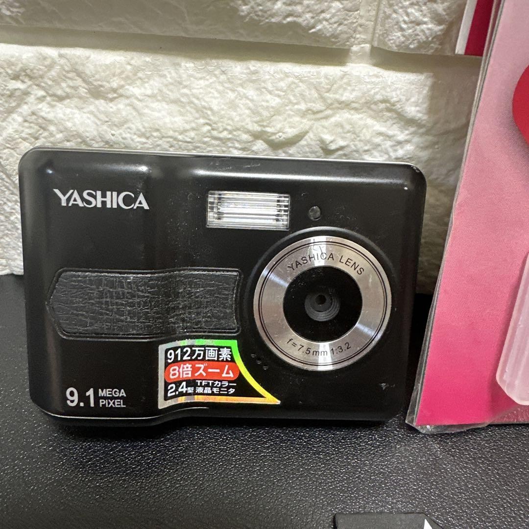 YASHICA EZ-F924 AA Battery Working Condition 8GB SD Card