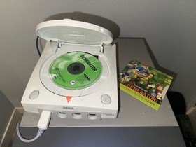 SEGA Dreamcast Gaming System (White) ORIGINAL BOX - W/ (4) Games See Photos!!!