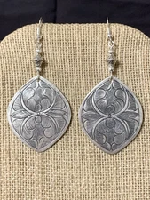 NEW ITEM*HANDCRAFT LG. ENGRAVED SILVER HILL TRIBE MARQISE EARRING .925 WIRE-NEW