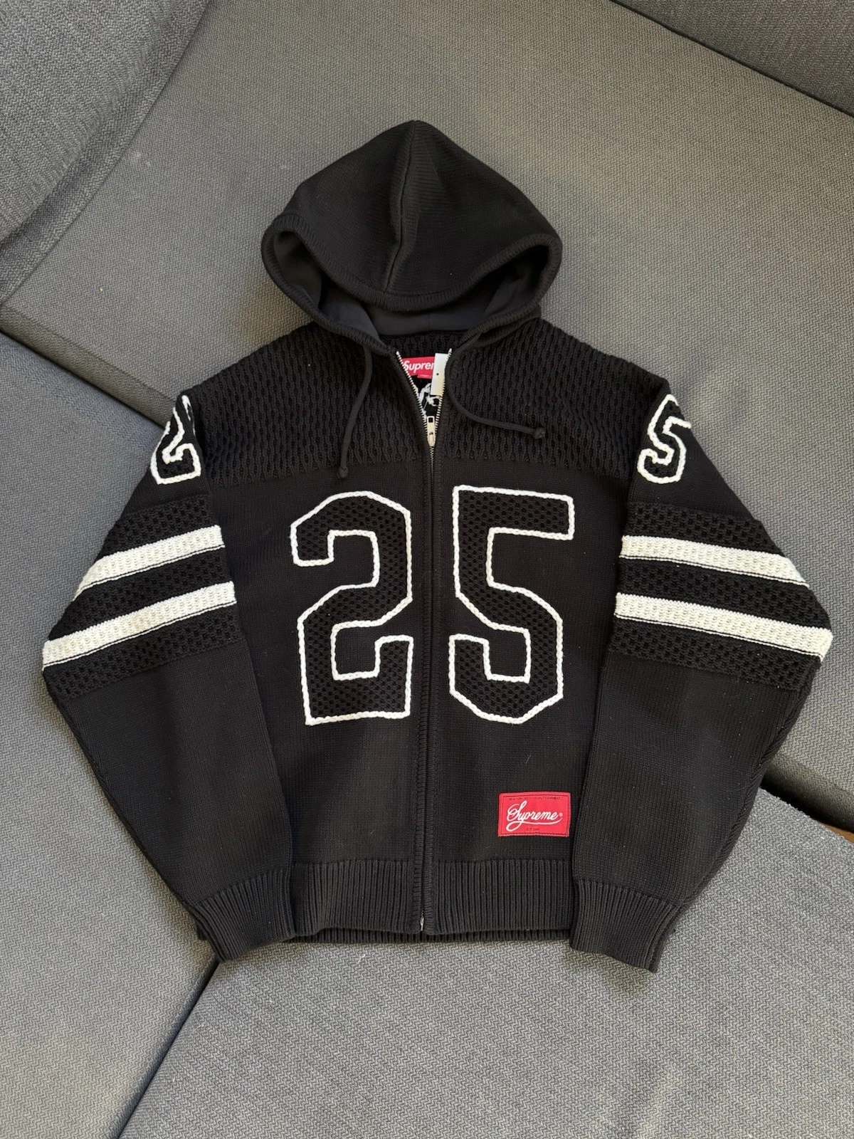 Pull à capuche zippé Supreme Sport   Taille SMALL