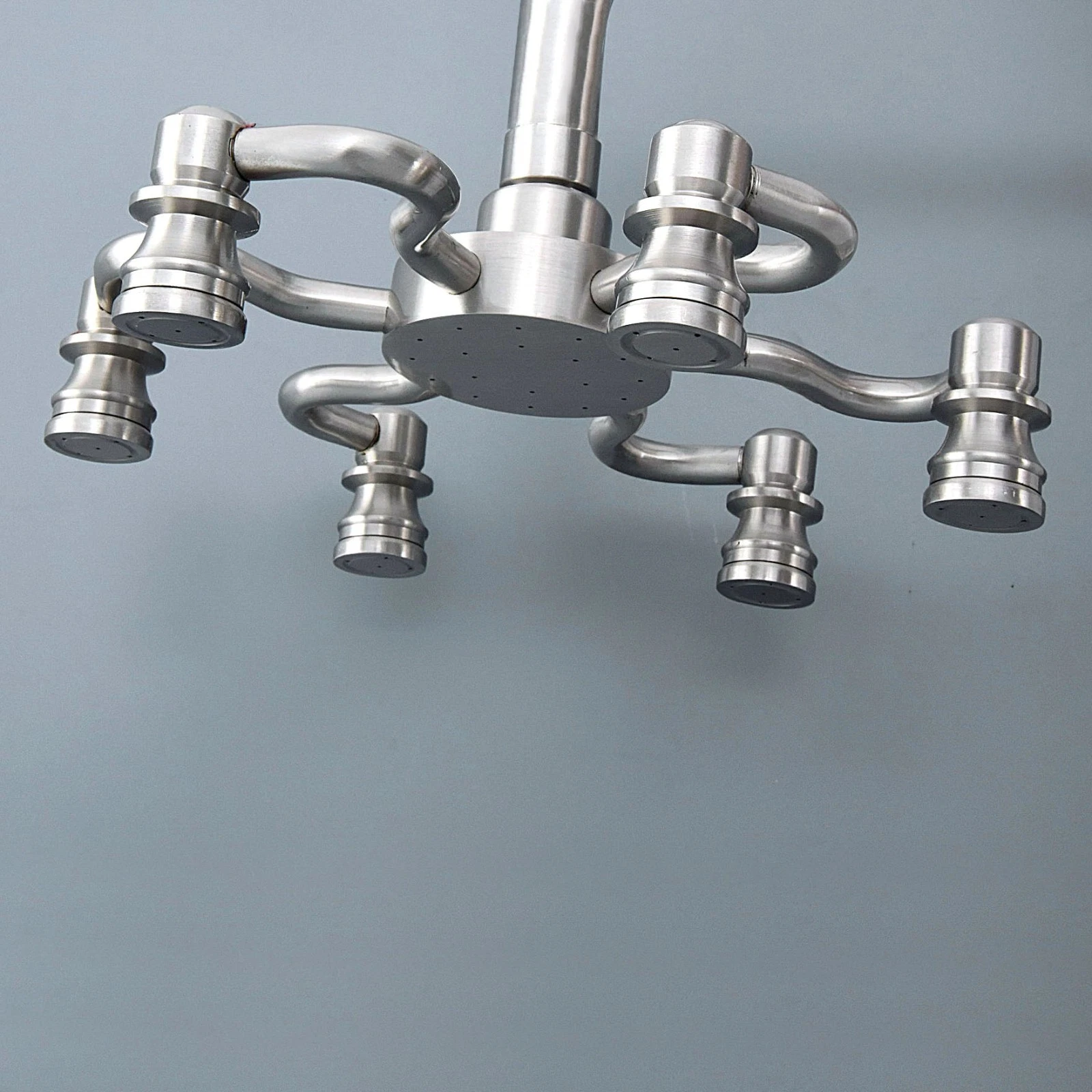 Brushed Nickel Claw-Shaped Bathroom Rainfall Shower Head