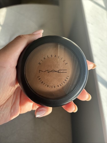 NWOB MAC Mineralize Skinfinish Natural - Medium Deep Powder 0.35 oz / 10g - Picture 5 of 6