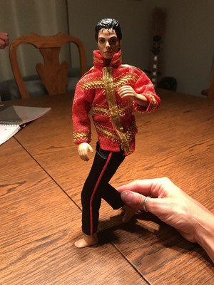 michael jackson doll 1984