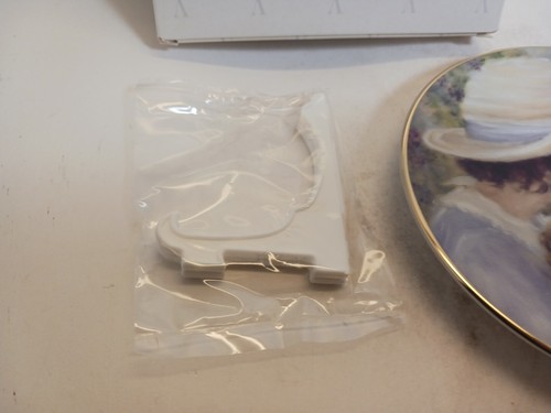 Sammlerstück Avon 1997 Muttertag Gedenkteller, NOS, NIB - NIEDRIGSTER PREIS! - Bild 3 von 8