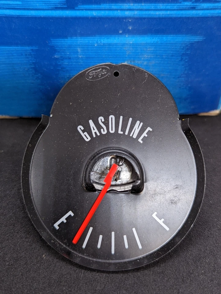 Nuevo de Lote Antiguo 1964 Mercury Comet Cyclone Gasolina Combustible Gas Tablero Cuadro de Instrumentos Medidor Foto 3 de 4