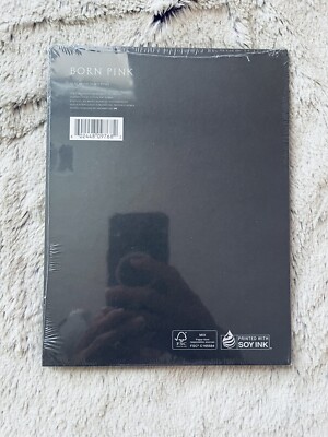 BLACKPINK LISA Born Pink SIGNED ON COVER CD Digipack Autograph