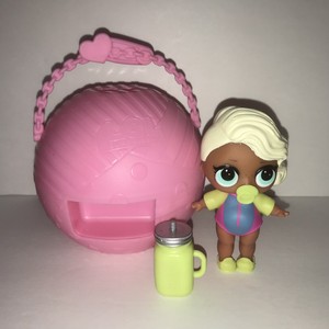 lol surprise surfer babe