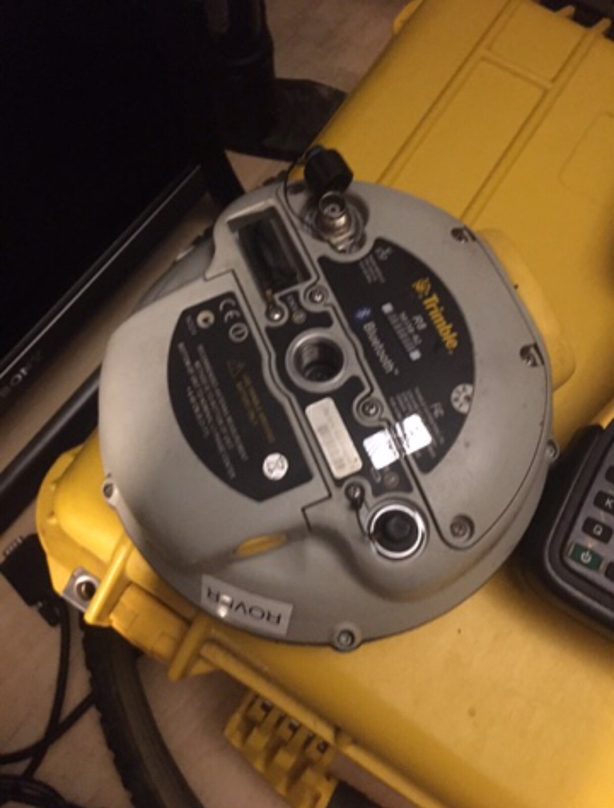 R8 Rover Receiver Trimble R8 Rover &Base with internal Radio.Tested by An Experience Land ...