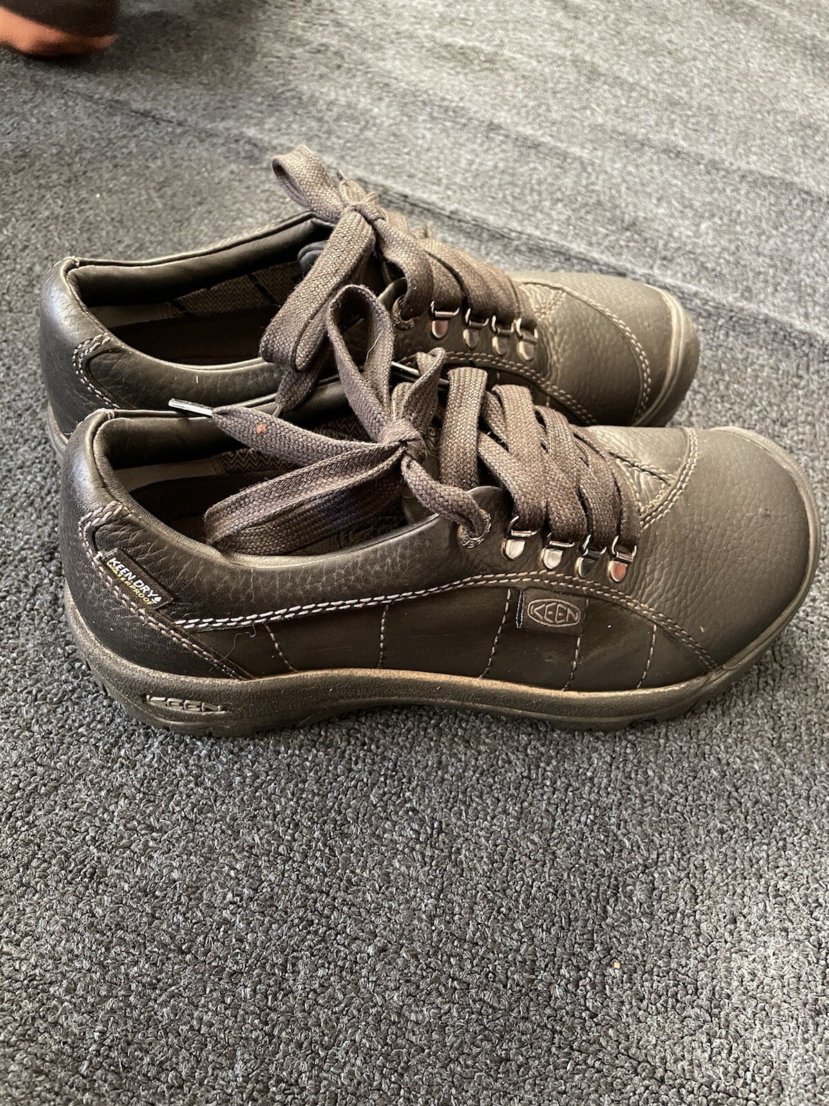 Scarpe da trekking impermeabili Keen Presidio in pelle nera nabuk donna taglia 6 5