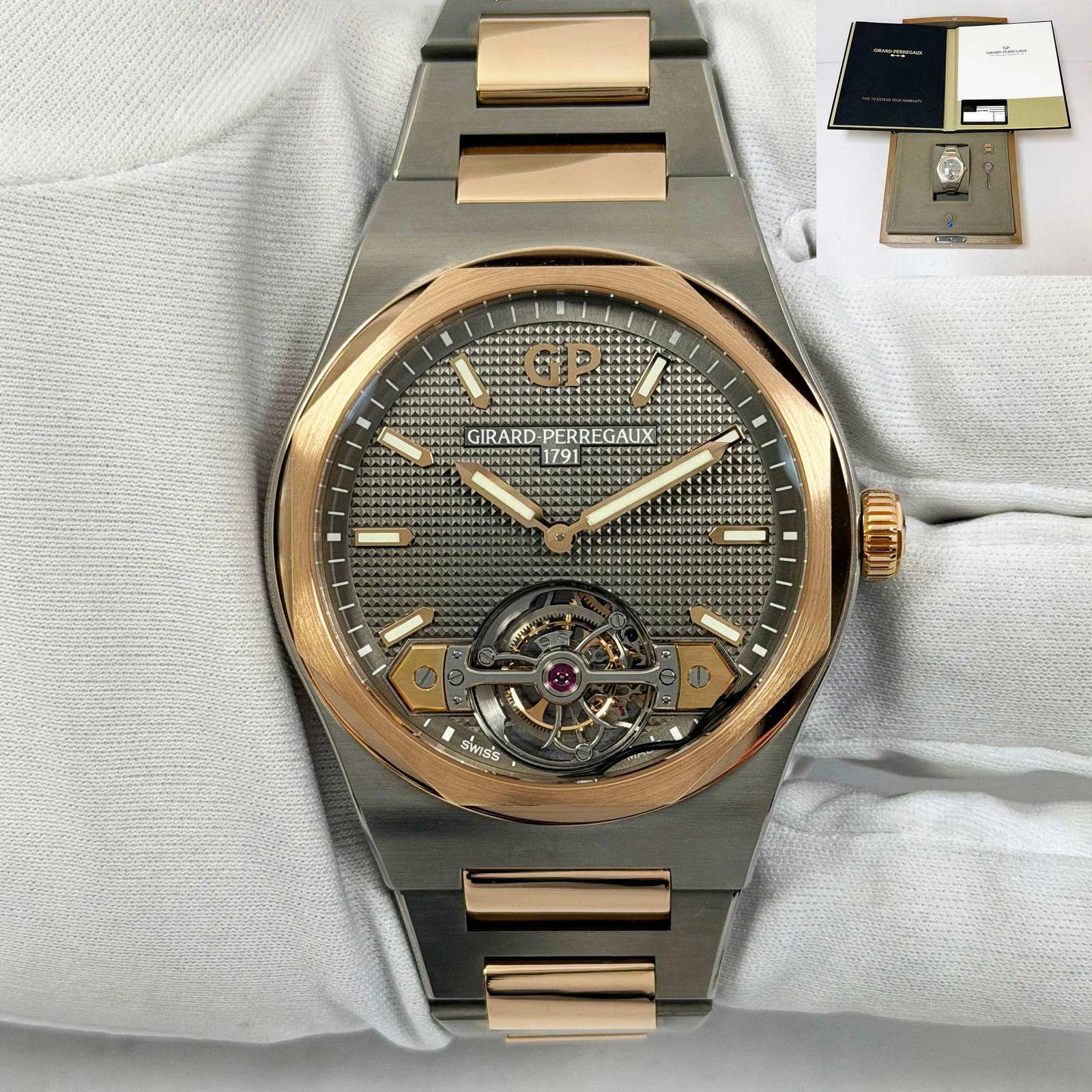 Girard Perregaux — 2022 Girard Perregaux Laureato Tourbillon 99105-26-231-26A 45MM Titanium Rg B/p