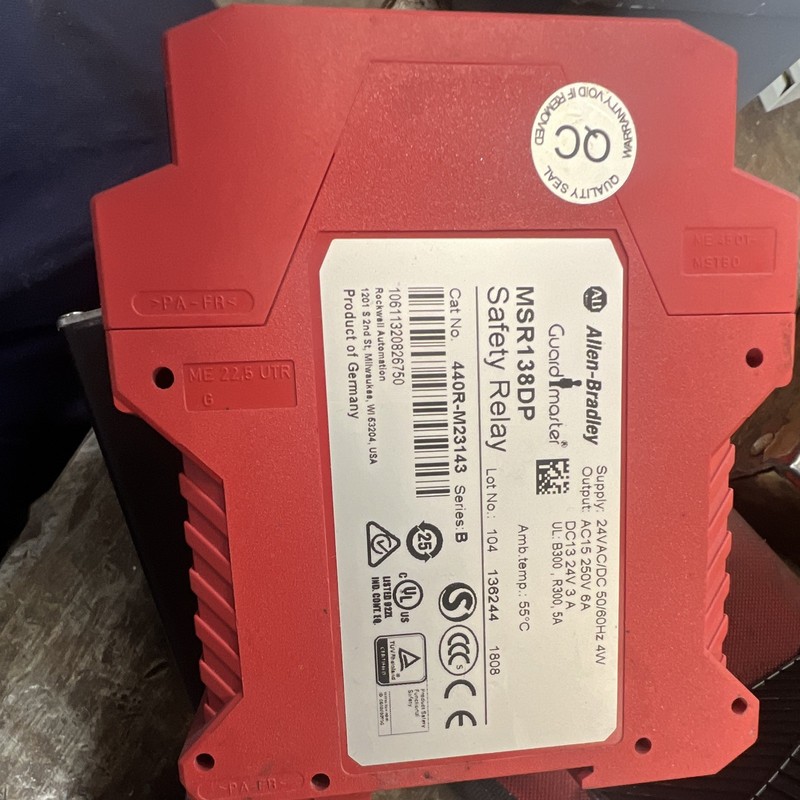 Allen-Bradley MSR138DP Safety Relay 24V AC/DC DIN Rail 440R-M23143