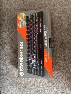 SteelSeries Apex Pro Mini Wireless Keyboard UK English