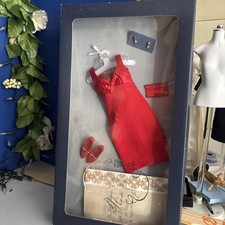 Franklin Mint Princess Diana High Fashion Red Dress/coa