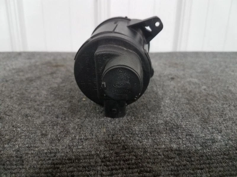 Luz antiniebla izquierda para conductores Volkswagen Passat 2001-05 - montada en parachoques Foto 4 de 4