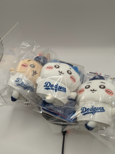 NEW Chiikawa x MLB Tokyo Series Mascot Dodgers 3 Set - 第 1 支影片,共 1 支