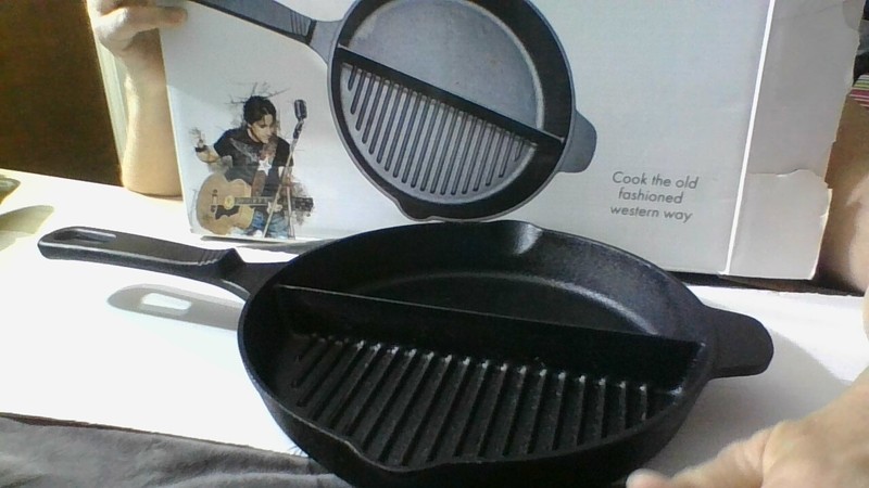 NEW 10" CAST IRON BREAKFAST SKILLET DIVIDED-FLAT/RIBBED STEVE AZAR COOKWARE USA