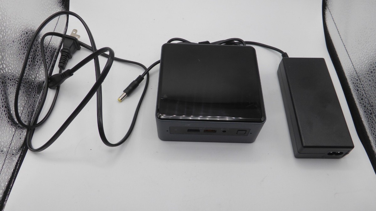 小型PC Intel NUC NUC8i3BEH Intel NUC NUC8i3BEH1 Mini PC 8GB RAM - 250GB HD - WIN 10 Pro
