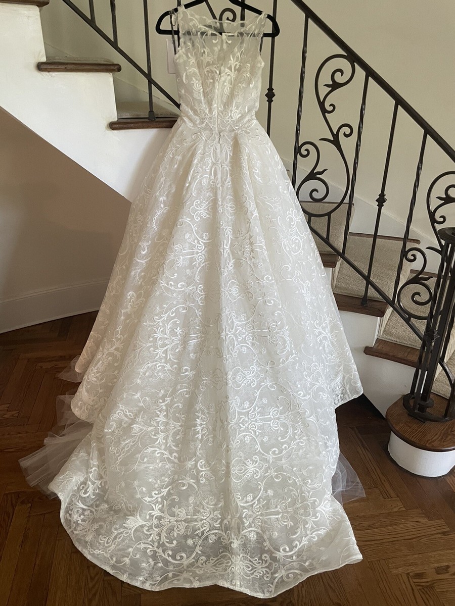 Saiid Kobeisy Stunning Wedding Gown, NWT Size