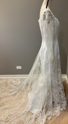 Christina Wu White Embroidered Beaded Lace Overlay Wedding Gown Size 10 $1749 - Picture 3 of 4