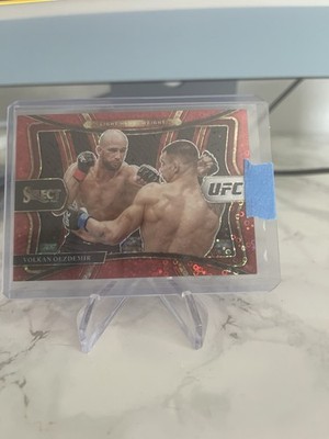 Panini 2021 Select UFC Volkan Oezdemir #122 Premier Level Red Disco Prizm /199