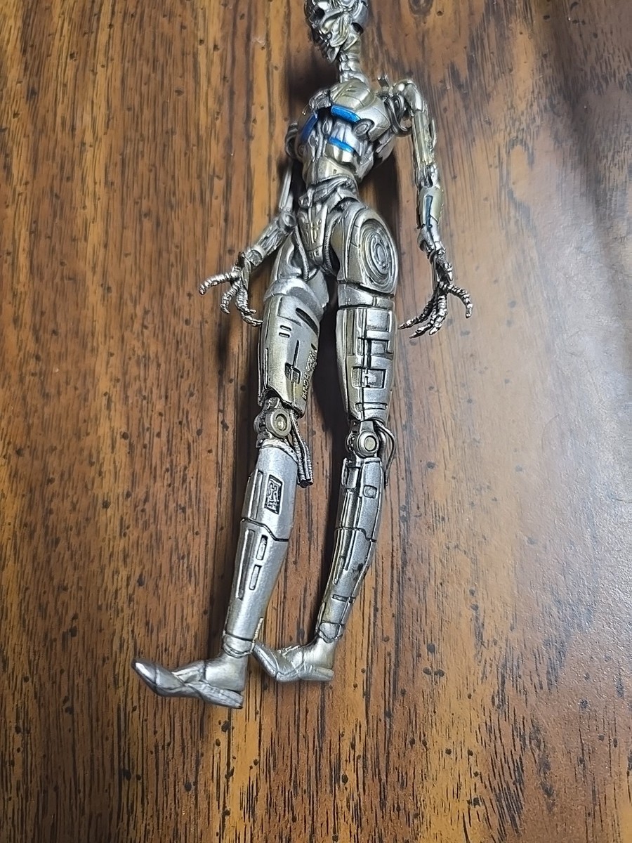 Mcfarlane Terminator 3 Rise of the Machines T-X Endoskeleton