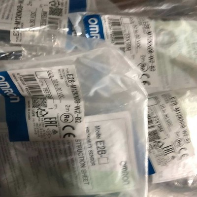 Omron E2B-M12KN08-WZ-B2 M12 Inductive Proximity Sensor