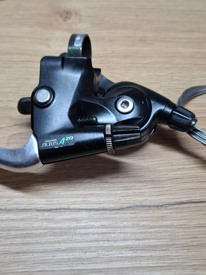 Retro Vintage Bicycle Parts NIB NOS Shimano Altus A20 Right Brake Shifter Combo - Image 3 of 4