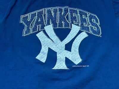 Vtg 90s 1999 New York Yankees Big Print MLB Logo Athletic T-Shirt