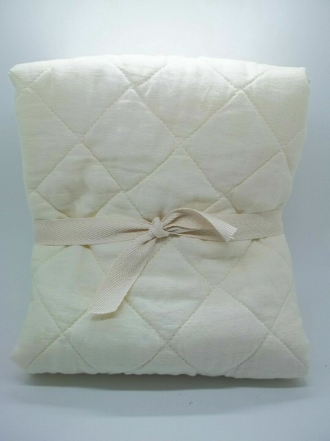 2 Pottery Barn Belgian Flax Linen Diamond Quilted White Standard