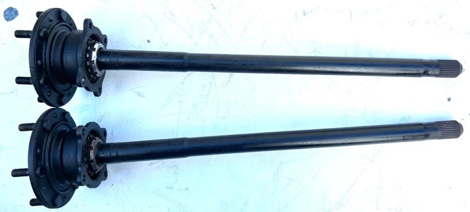 PAR DE EJES EJE TRASERO DATSUN NISSAN 720 MODELO 1979 85 MOTOR J16 2x2 diestro usado Foto 3 de 4