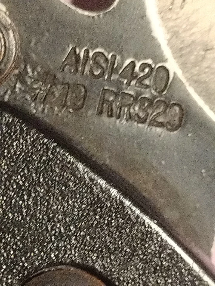 Cuchillo plegable táctico asistido por resorte Rough Rider modelo RR329 #19 AISI 320. HW Foto 4 de 4