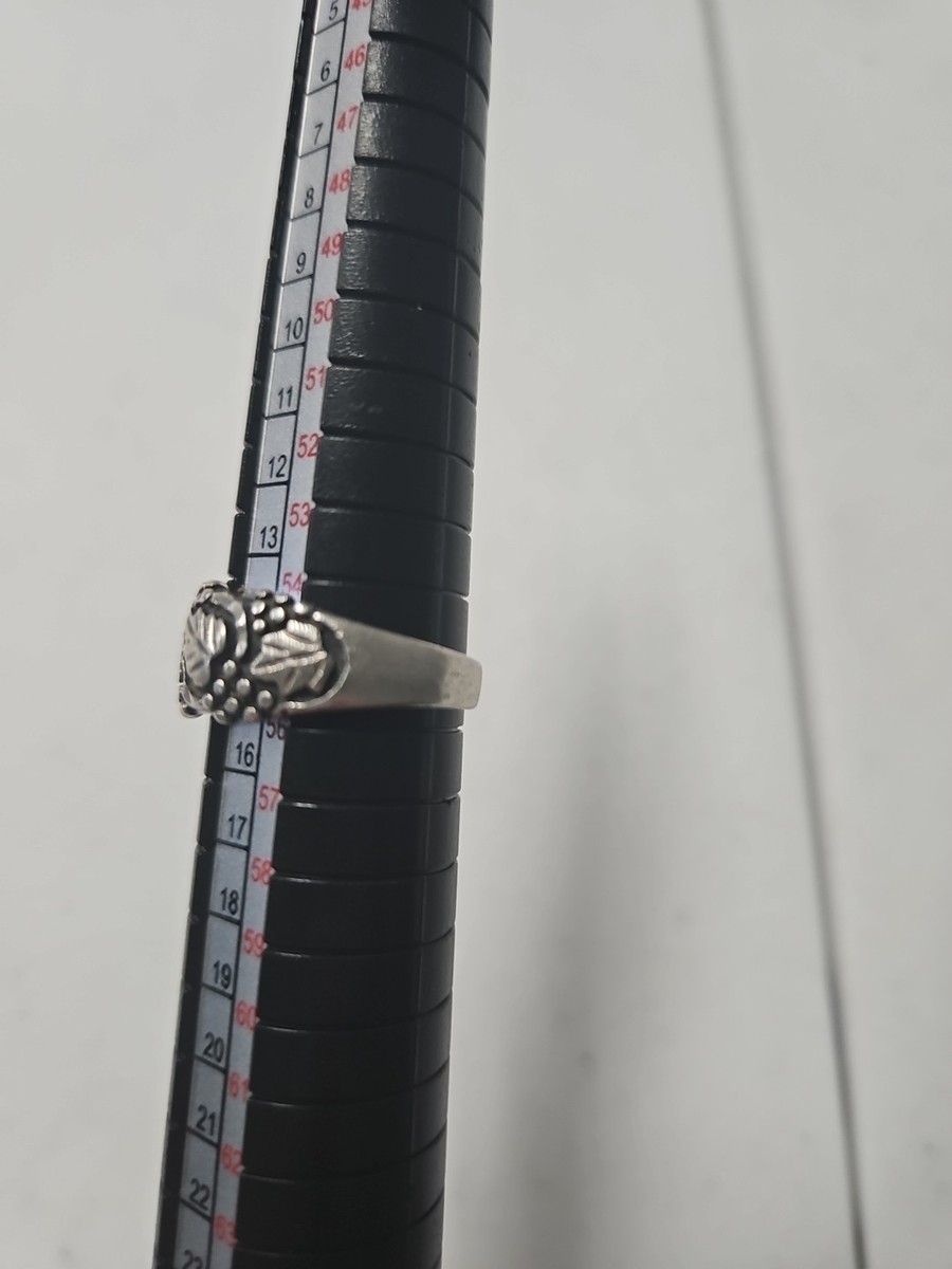 Sterling Silver Leaf Black Hills Ring Sz 7.5 Sterling Silver Antique Leaf Signet View 3