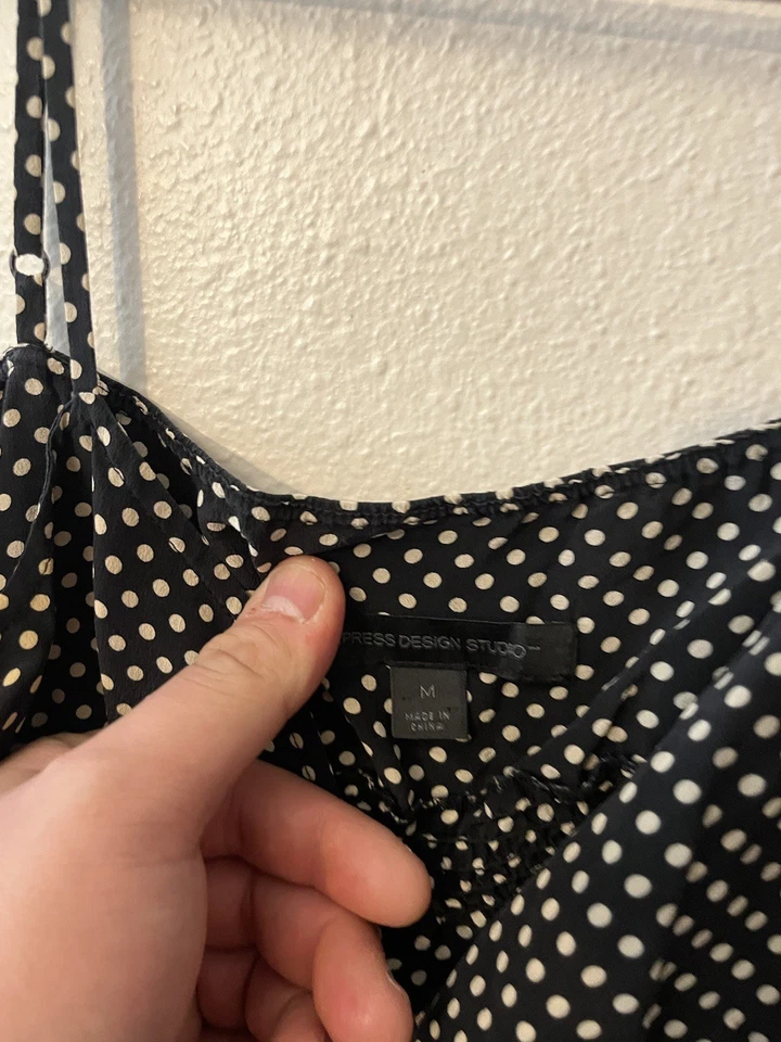 Express Women's Sz Medium Polka Dot Black Lace Keyhole Whimsigoth Cami - Image 3 of 4