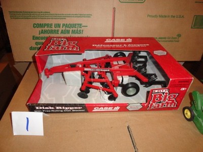 Ertl NIB Big Farm Case IH 530B Disk Ripper Tillage Tractor Implement 1/16 NEW