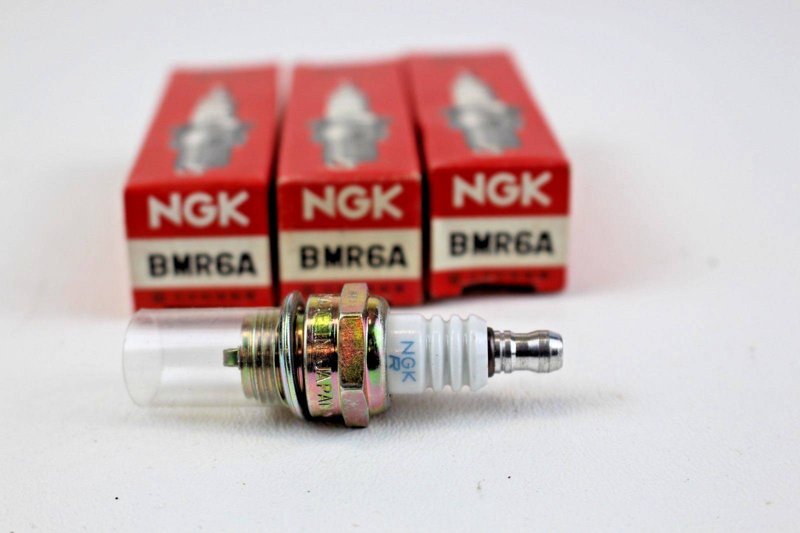 3pk NGK HONDA BMR6A Stock# 98073-56744  Spark Plugs NOS Made in Japan