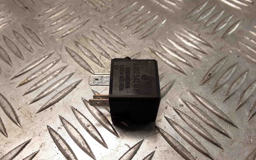 MERCEDES-BENZ A W168 Relais A0025421319 1.60 Petrol 75kw 2002 28416121