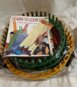 Knifty Knitter Round Loom Series Provo Craft 11”/9”/7” Set of 3 W/Needle