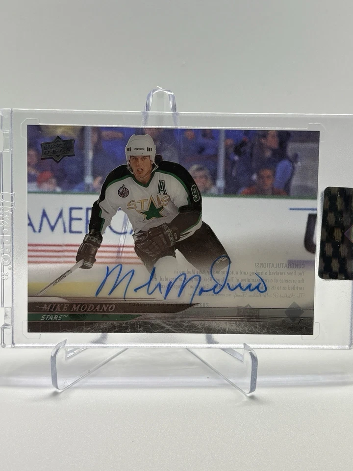 Mike Modano UD Clear Cut Autograph + Dallas Stars Insert Lot – 9 Cards Total - Image 2 of 4