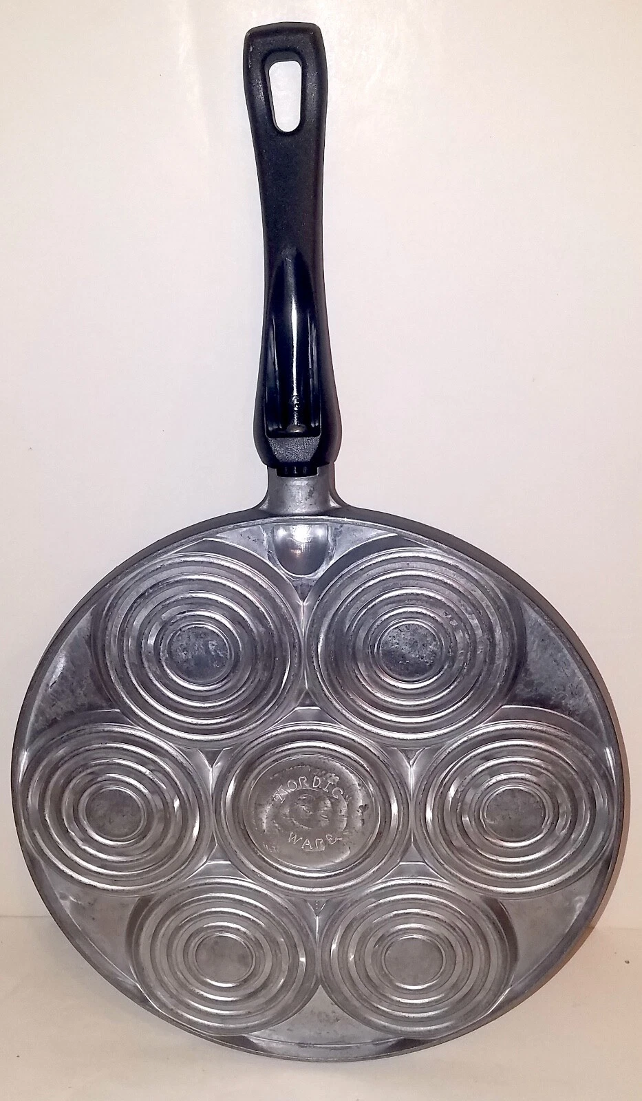 Nordic Ware Smiley Face Pancake Pan - Thumbnail 4